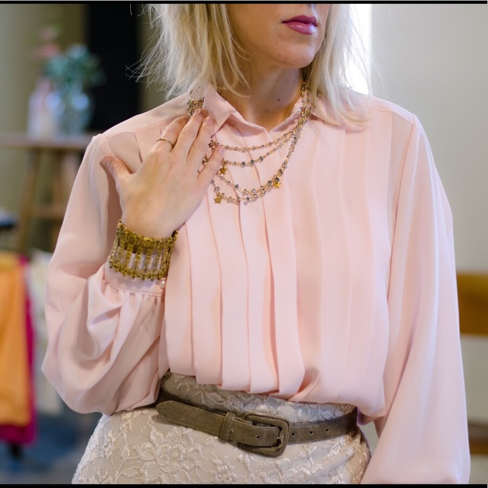 VTG Pink blouse with front pleats
